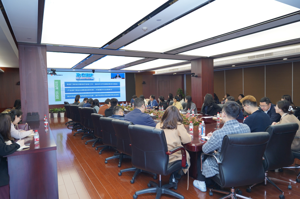 16165811979975721ubT.jpg DSC09572.jpg